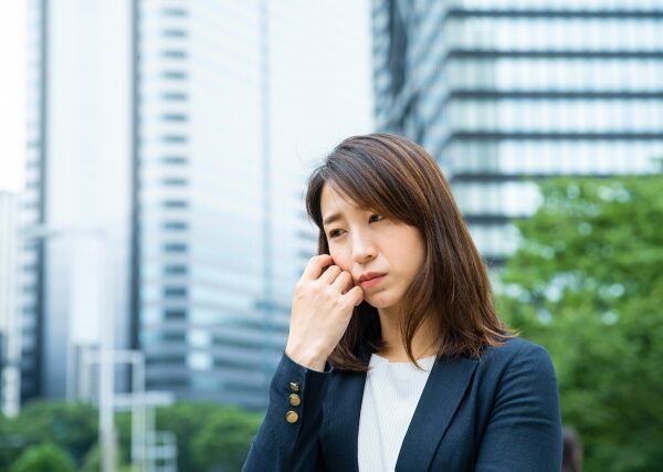 立ち仕事での足のトラブルに悩んでいる方へ！！