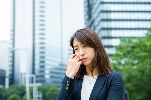 立ち仕事での足のトラブルに悩んでいる方へ！！